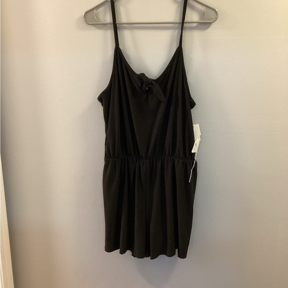 Ultra Flirt Black romper with front tie keyhole Woman’s size XL - Picture 1 of 9